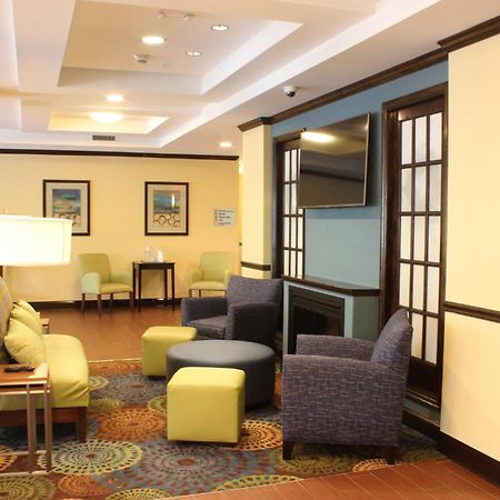 Holiday Inn Express & Suites Lebanon By Ihg Bagian luar foto