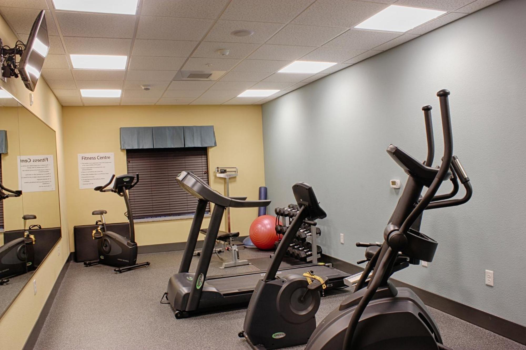 Holiday Inn Express & Suites Lebanon By Ihg Bagian luar foto
