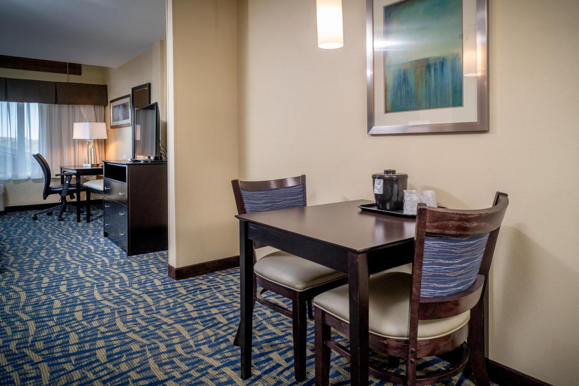 Holiday Inn Express & Suites Lebanon By Ihg Bagian luar foto