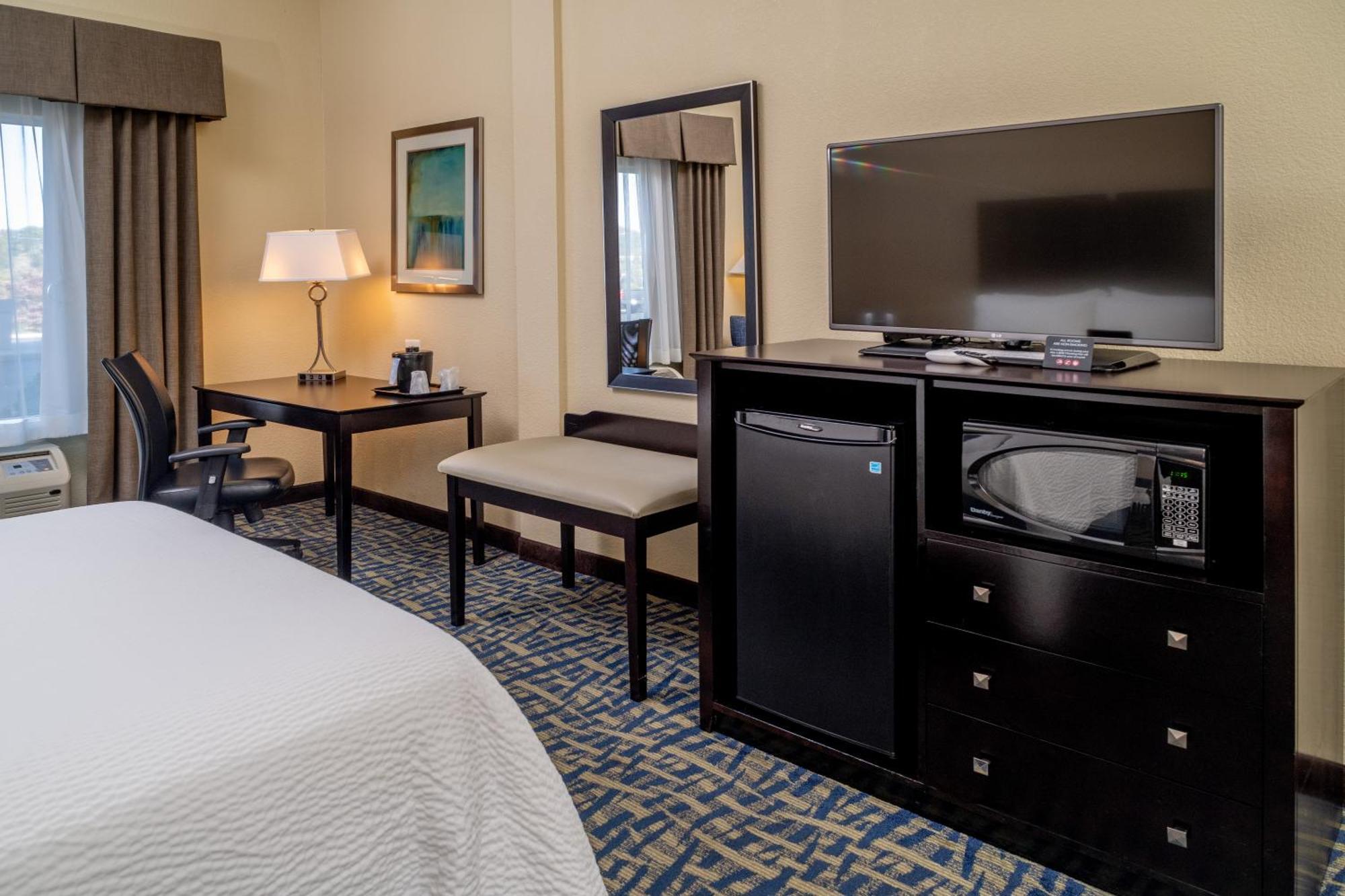 Holiday Inn Express & Suites Lebanon By Ihg Bagian luar foto