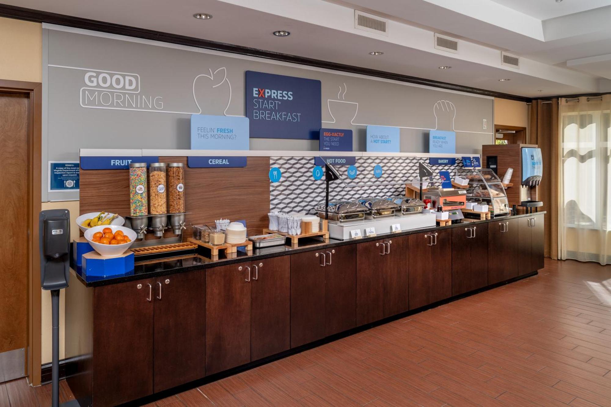 Holiday Inn Express & Suites Lebanon By Ihg Bagian luar foto