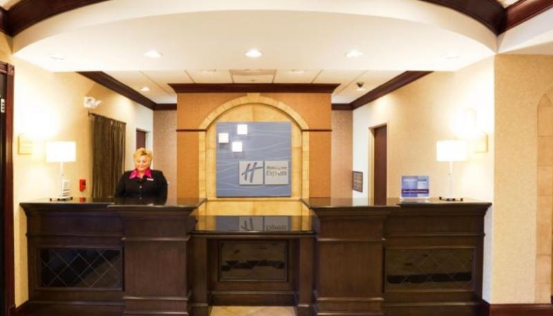 Holiday Inn Express & Suites Lebanon By Ihg Bagian luar foto